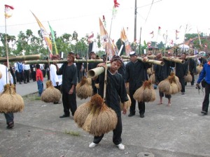 Rengkong: Kesenian Tradisional Cianjur
